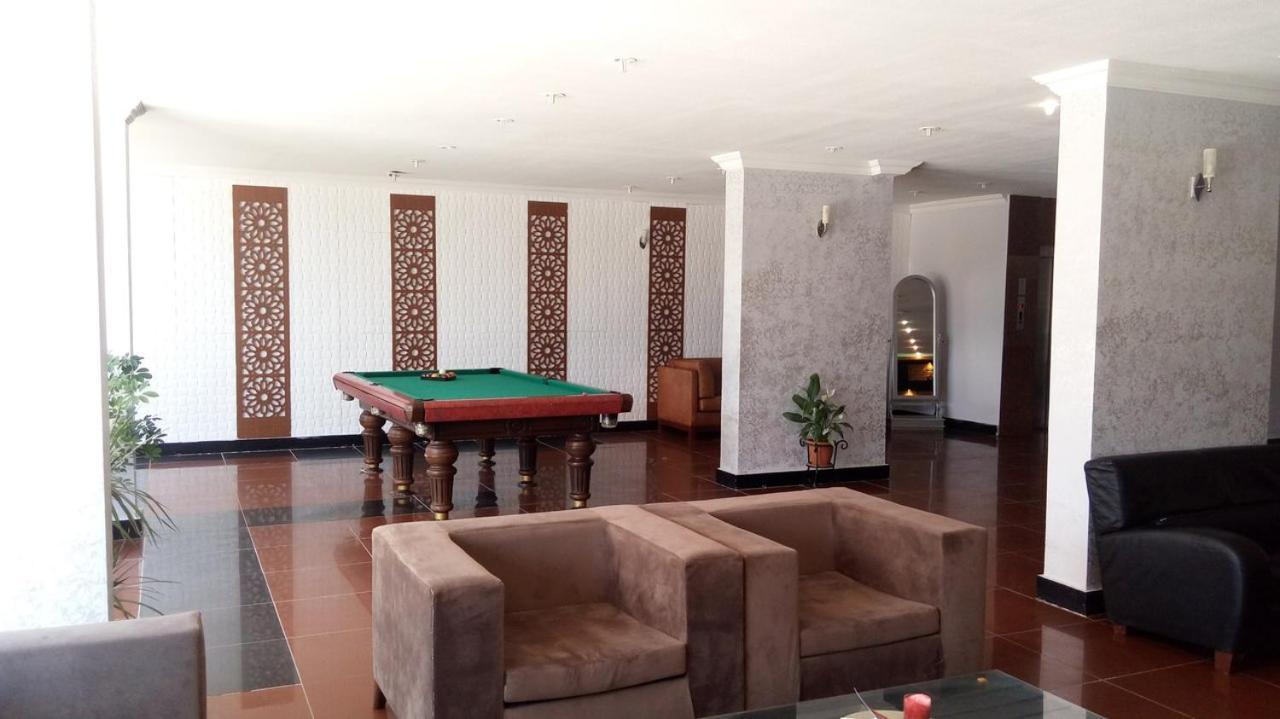 Castle Park Hotel ベルディビ エクステリア 写真