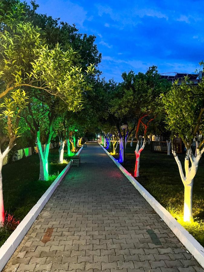 Castle Park Hotel ベルディビ エクステリア 写真